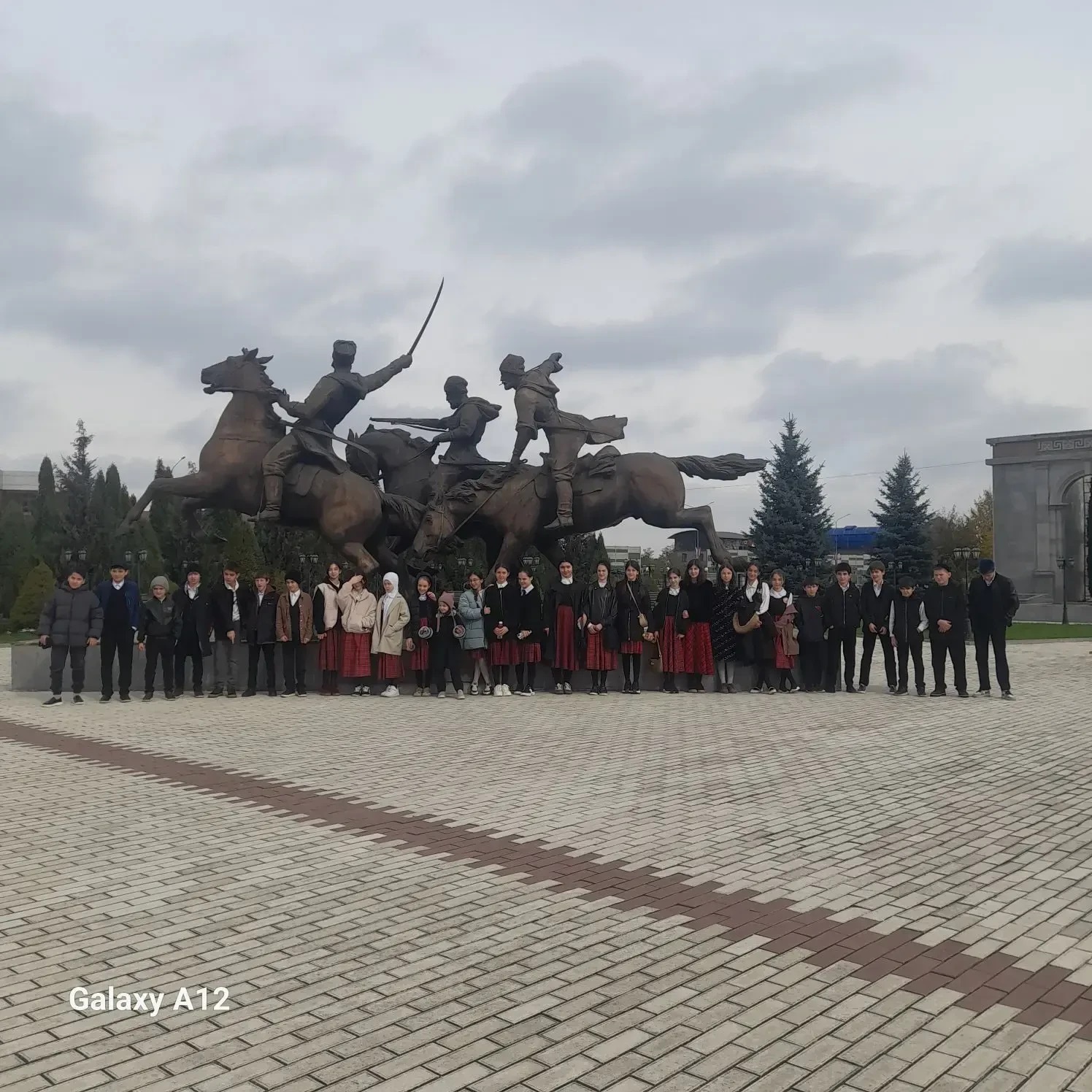Отчет о посещении мемориального комплекса и музея, посвященного жертвам репрессий.